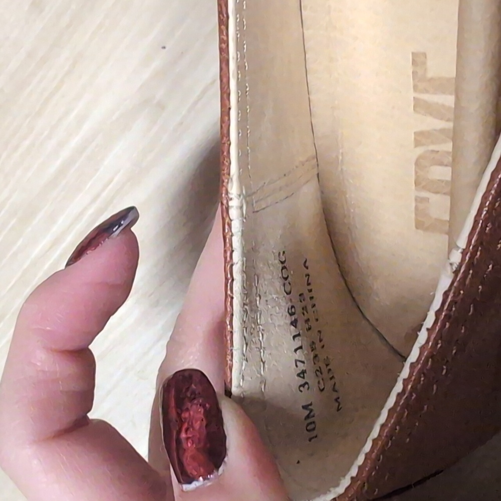 Frye Women's Melanie Slip On shoe - Picture 8 of 10